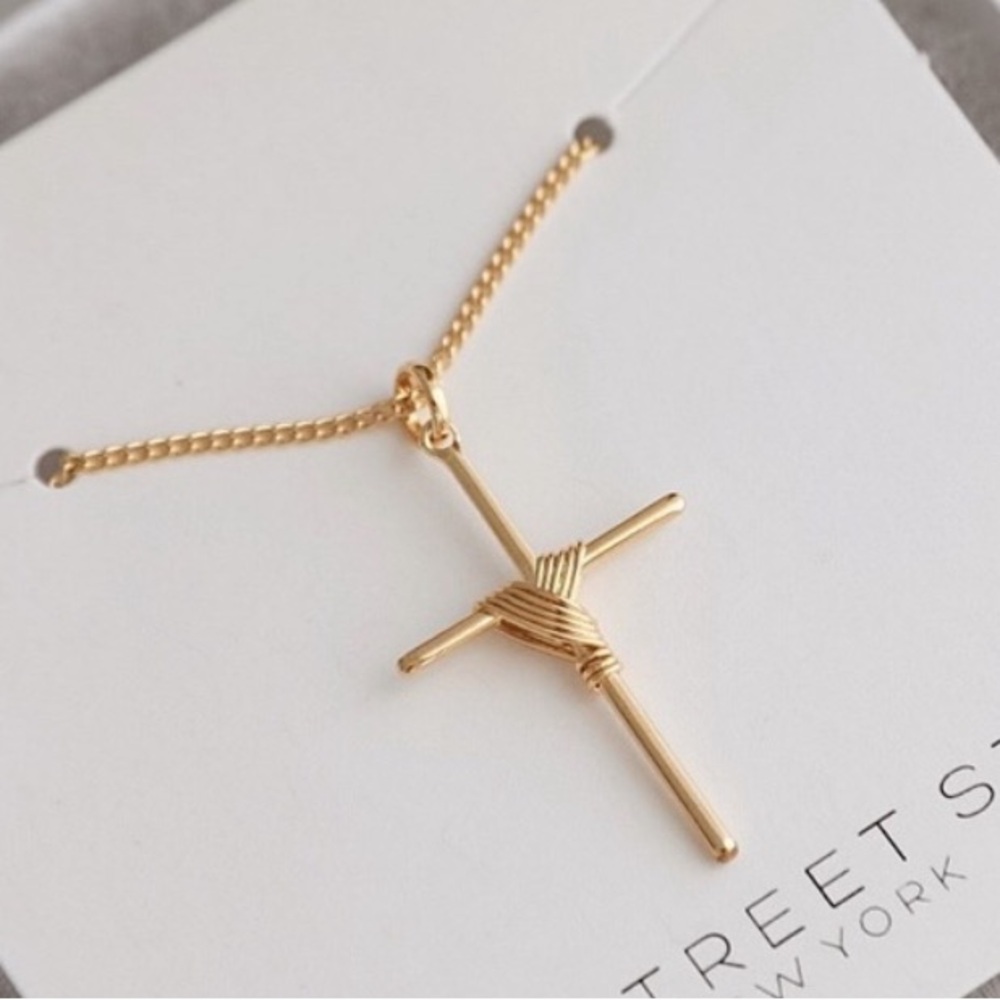 Cross Necklace | 18k Gold Filled